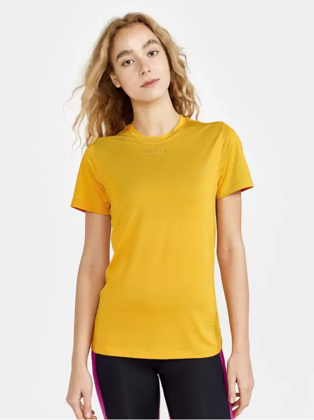 ADV ESSENCE SS TEE W