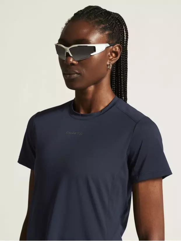 ADV ESSENCE SS TEE 2 W