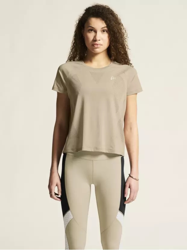 ADV TONE PERFORATED TEE W