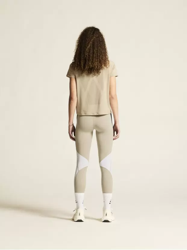 ADV TONE PERFORATED TEE W